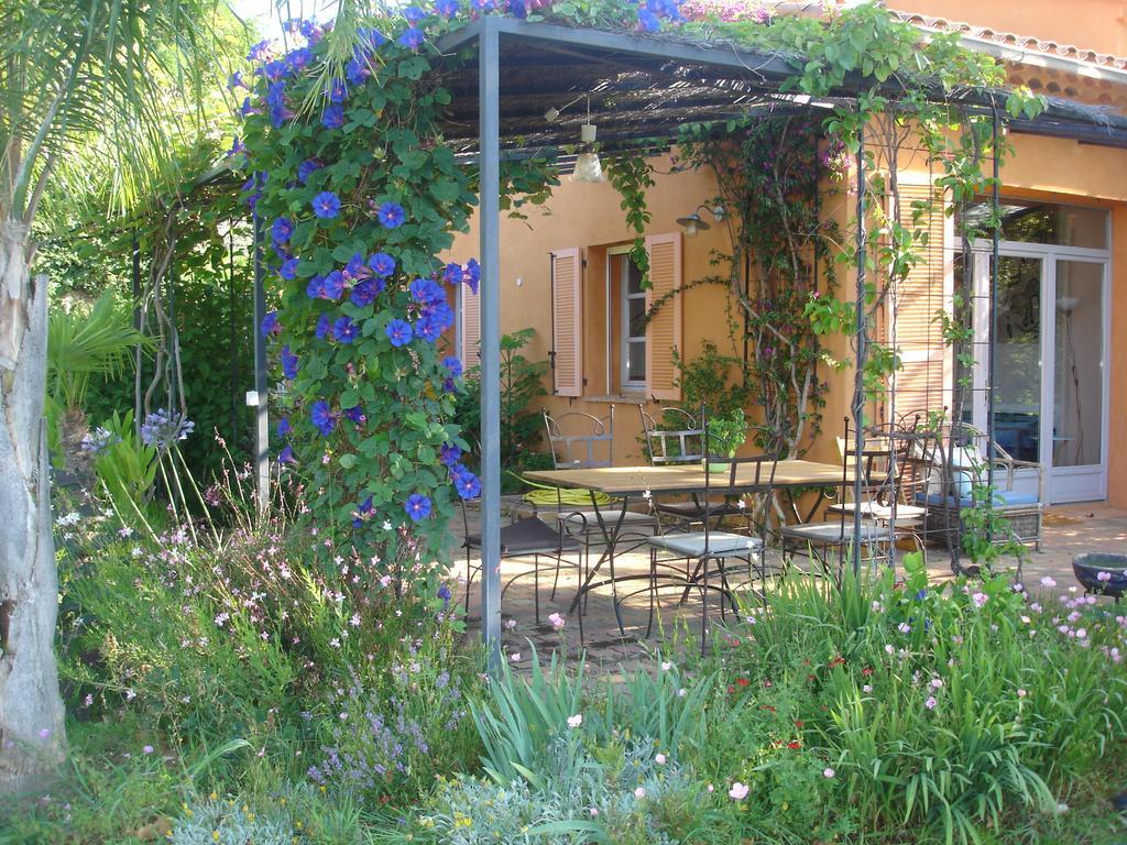 House With Garden And Sea View Villa La Londe-les-Maures Værelse billede